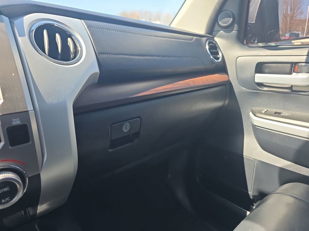 Used 2018 Toyota Tundra Limited w/ Limited Premium Package AWD/4WD image 41