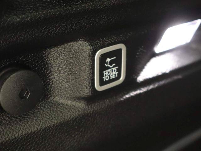Used 2021 Jeep Grand Cherokee L Limited RWD image 7