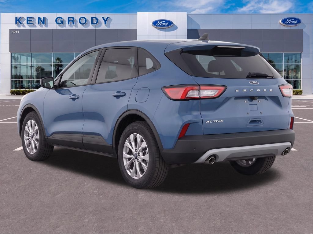 Certified 2025 Ford Escape Active w/ Tech Pack #1 FWD image 6