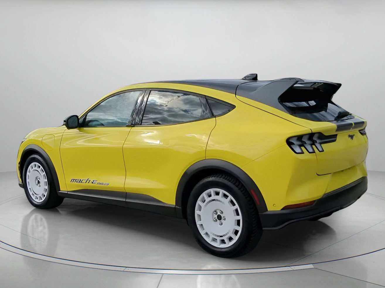 Certified 2024 Ford Mustang Mach-E GT image 12