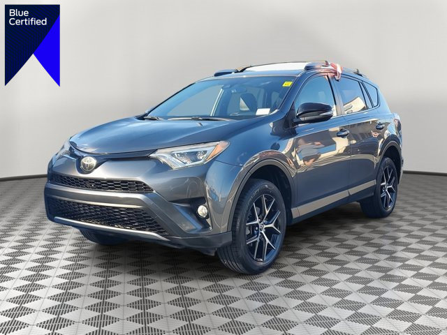 Used 2018 Toyota RAV4 SE image 1