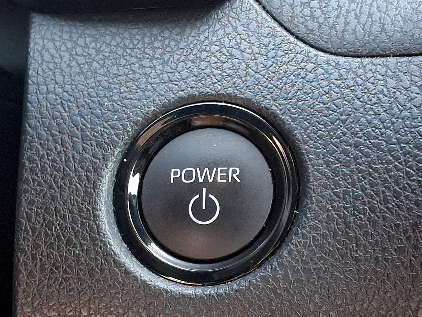 Used 2025 Toyota Camry SE FWD image 23