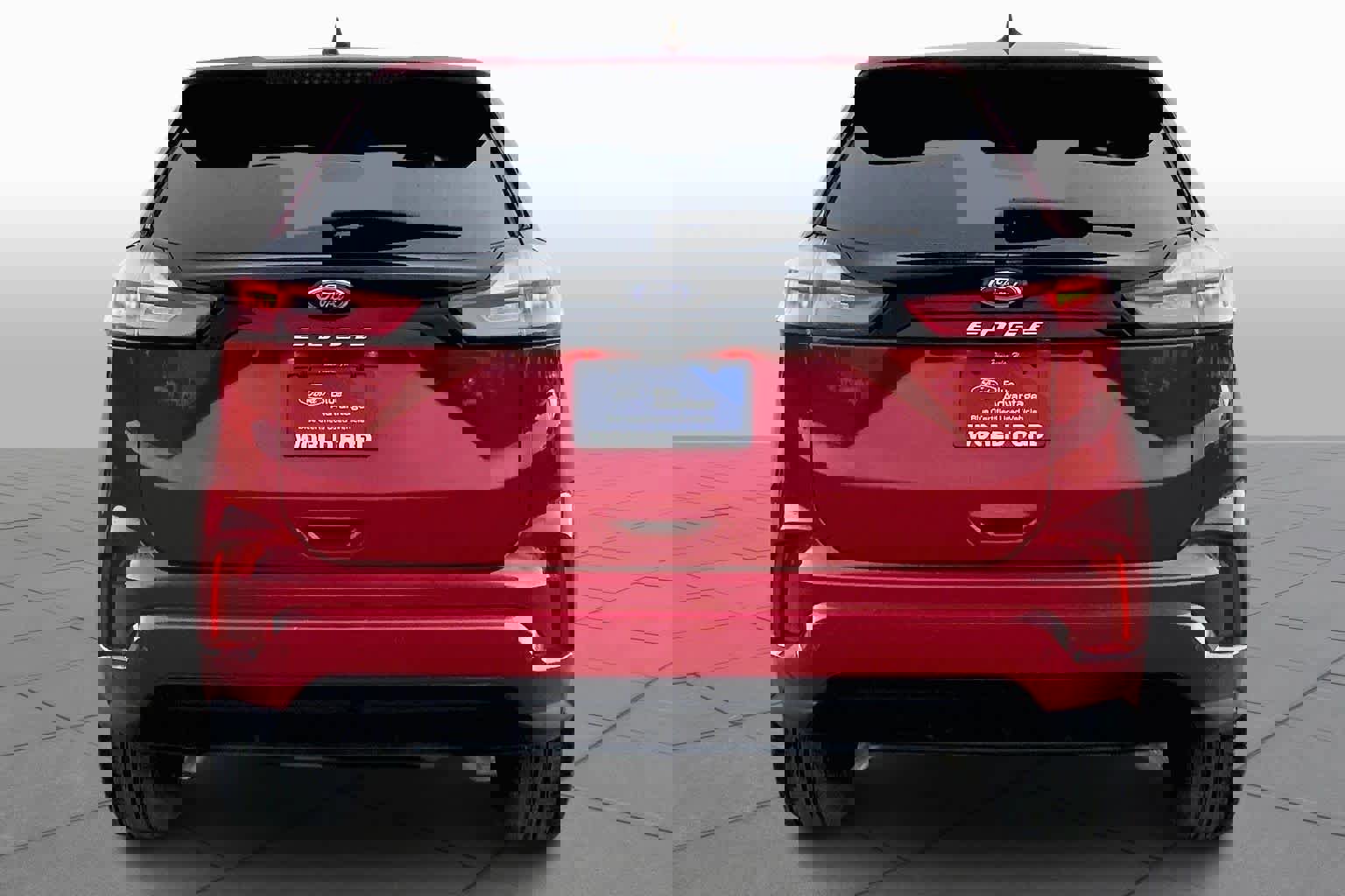 Certified 2024 Ford Edge ST-Line image 4