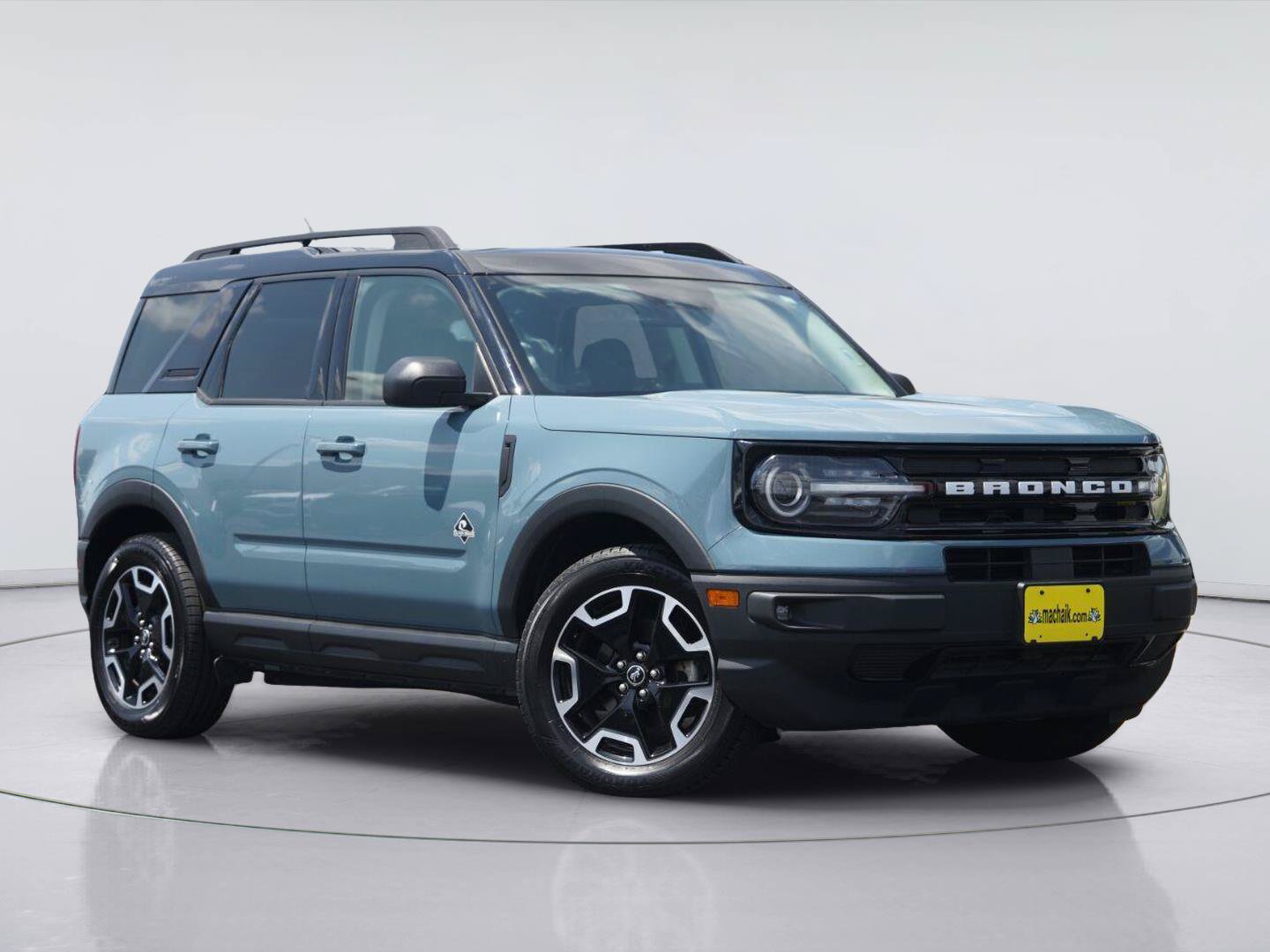 Certified 2021 Ford Bronco Sport Outer Banks AWD/4WD image 2