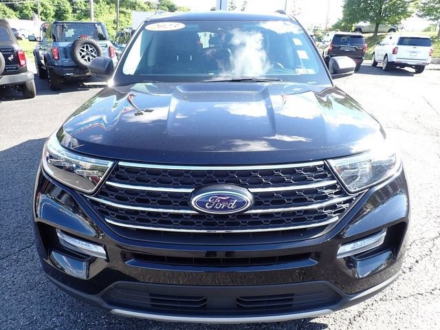 Certified 2023 Ford Explorer XLT w/ Equipment Group 202A AWD/4WD image 12