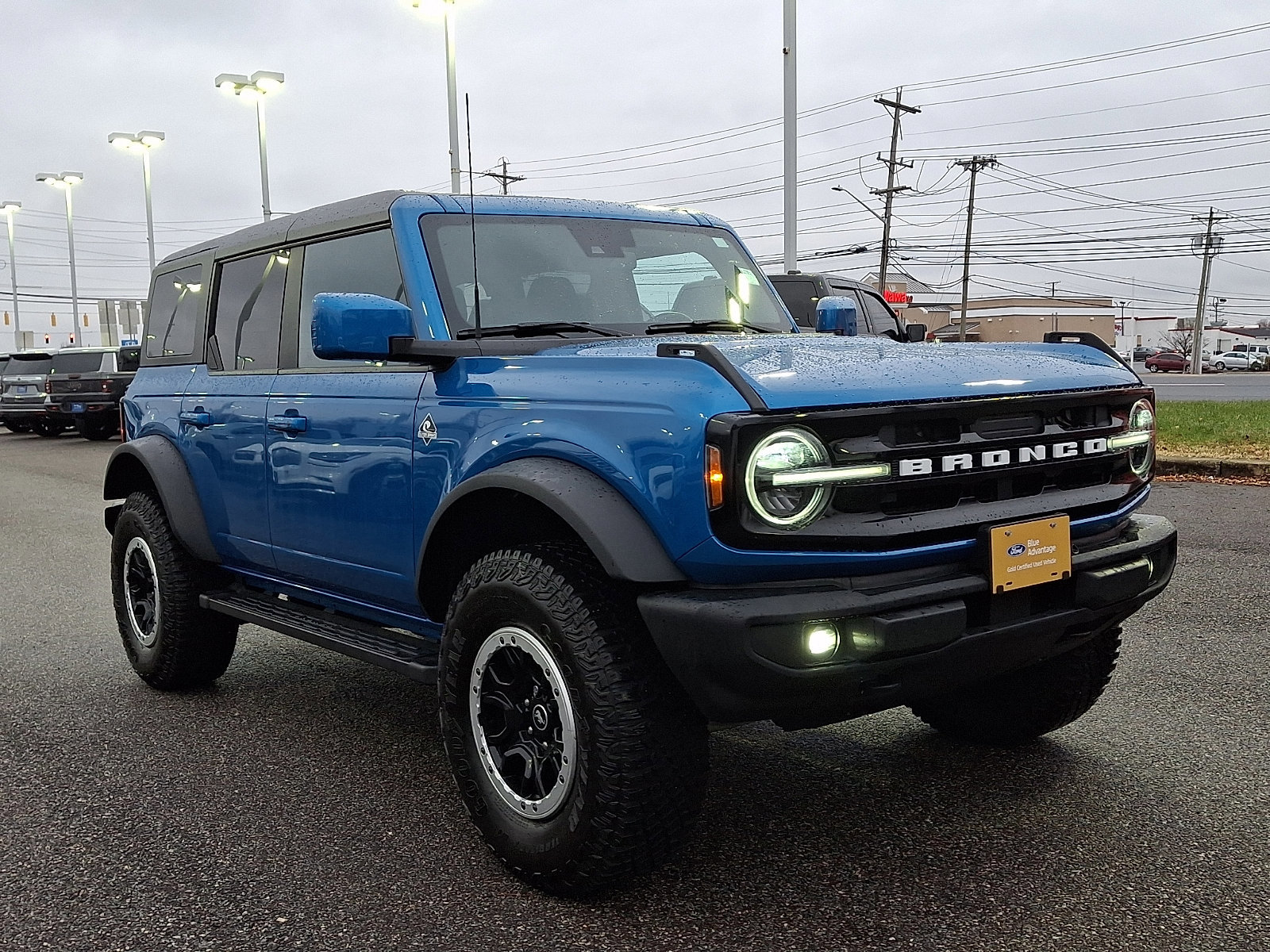 Certified 2023 Ford Bronco Outer Banks w/ Sasquatch Package image 12