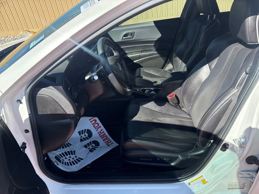 Used 2021 Acura ILX Technology & A-Spec Packages image 11