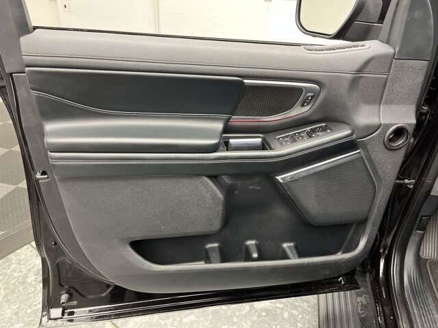 Certified 2025 Ford Expedition Max Platinum w/ Stealth Appearance Package AWD/4WD image 10
