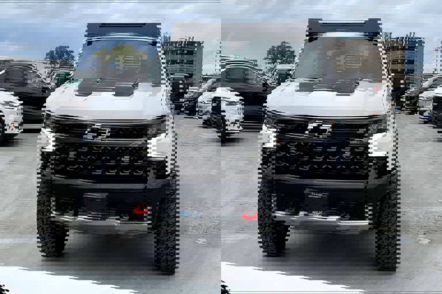 Used 2023 Chevrolet Silverado 1500 ZR2 image 7