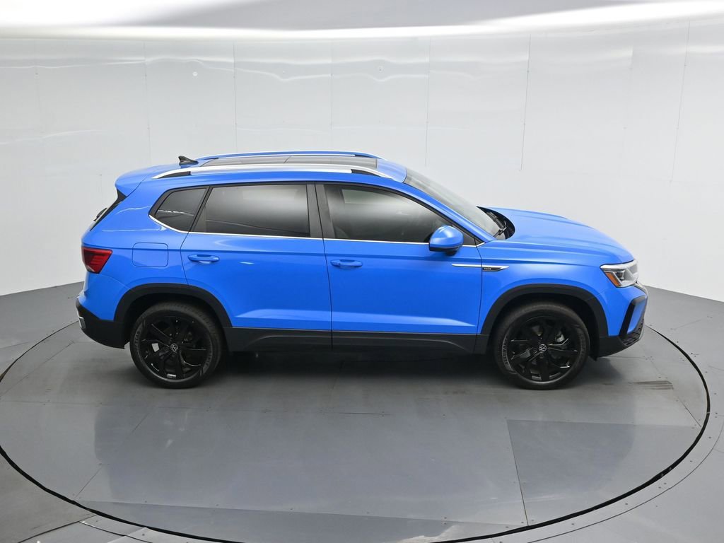 Used 2022 Volkswagen Taos SEL w/ Panoramic Sunroof Package image 40