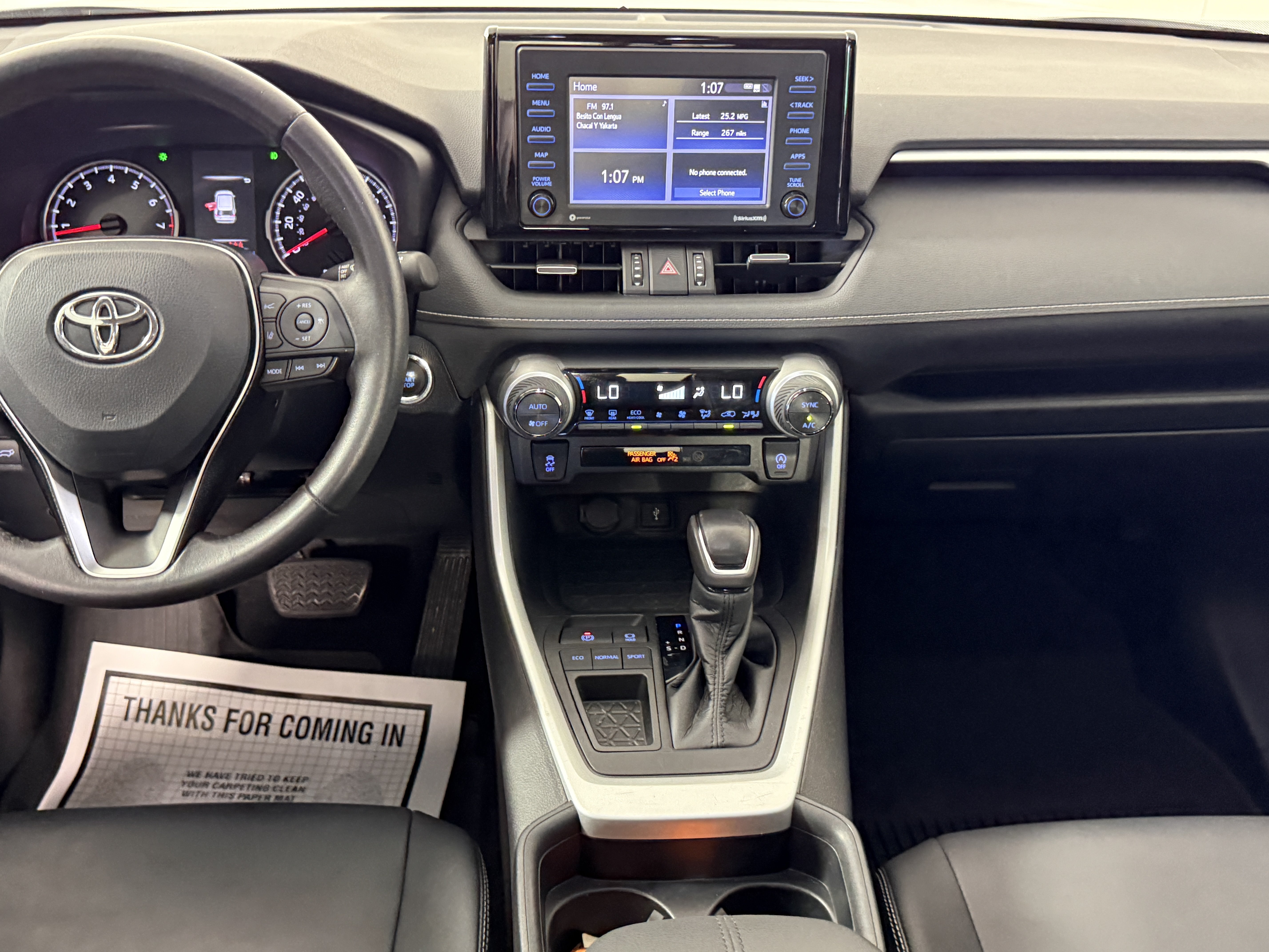 Used 2021 Toyota RAV4 XLE Premium FWD image 11