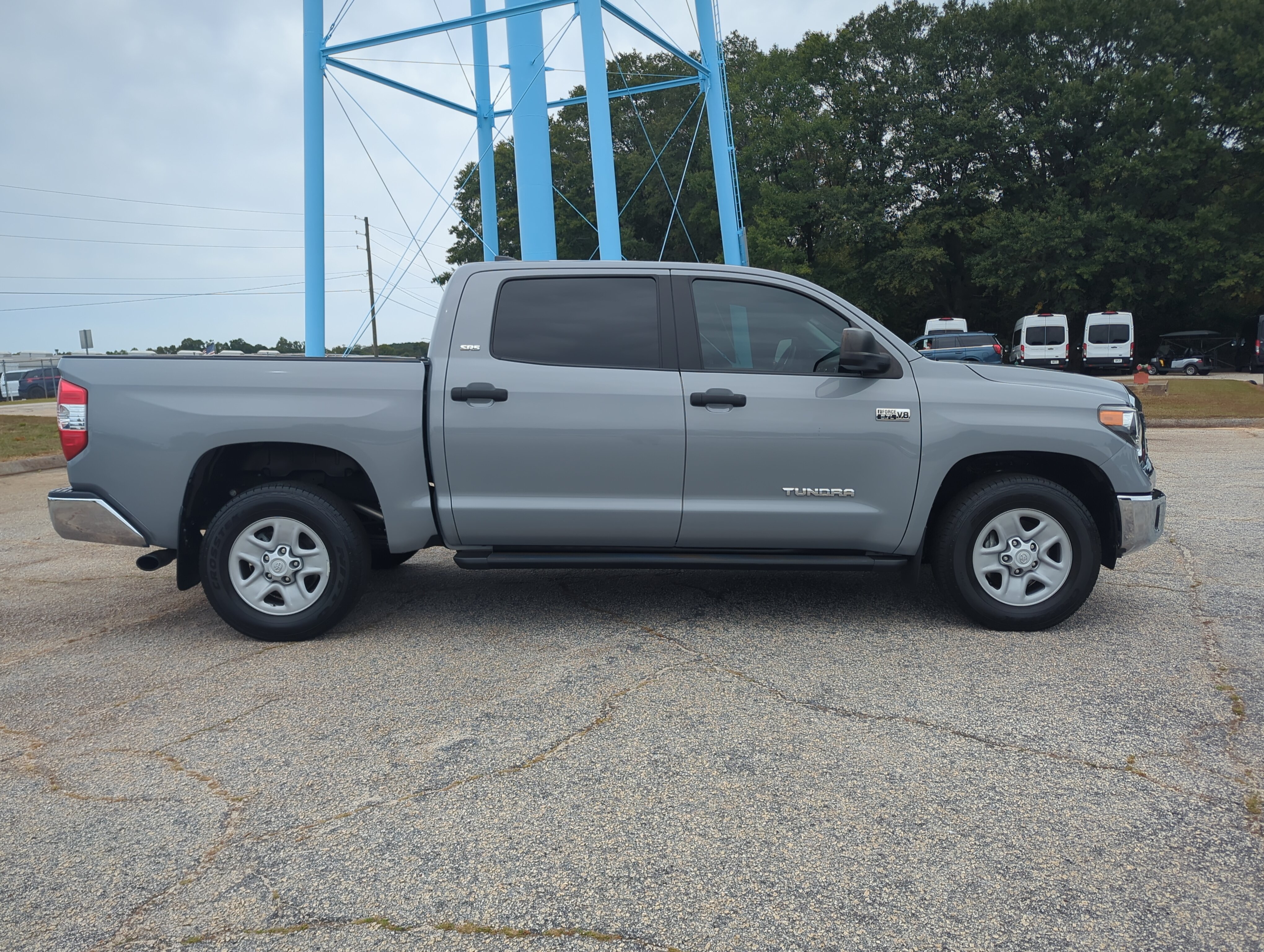 Used 2021 Toyota Tundra SR5 RWD image 2