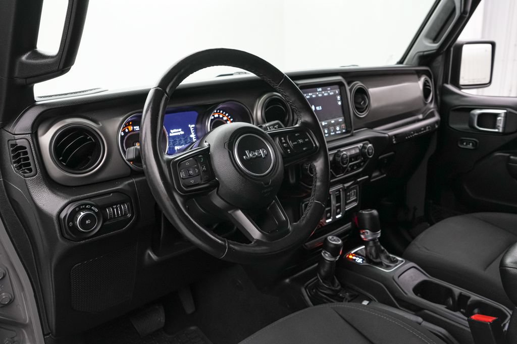Used 2022 Jeep Wrangler Sport AWD/4WD image 13