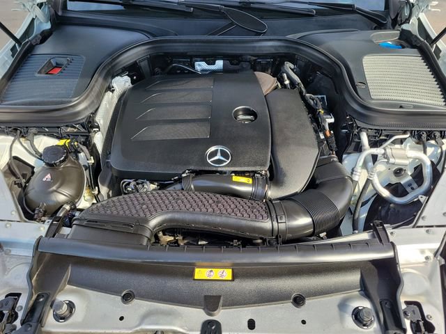 Used 2021 Mercedes-Benz GLC 300 image 25