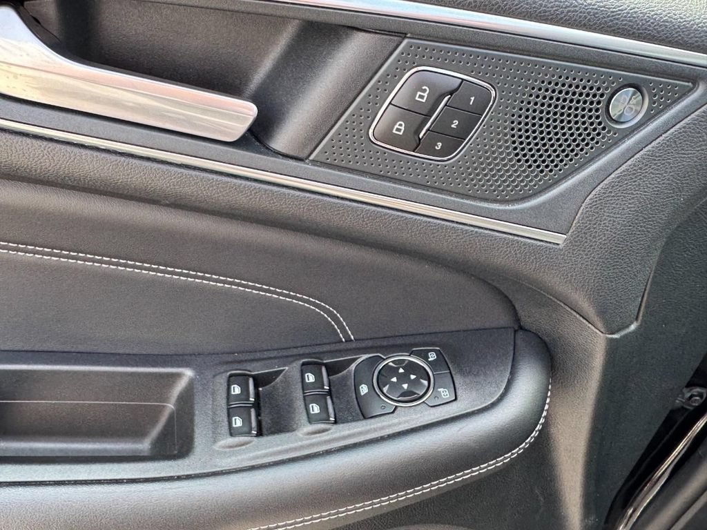 Certified 2024 Ford Edge Titanium AWD/4WD image 15