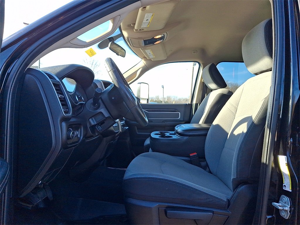 Used 2019 RAM 3500 Big Horn image 14