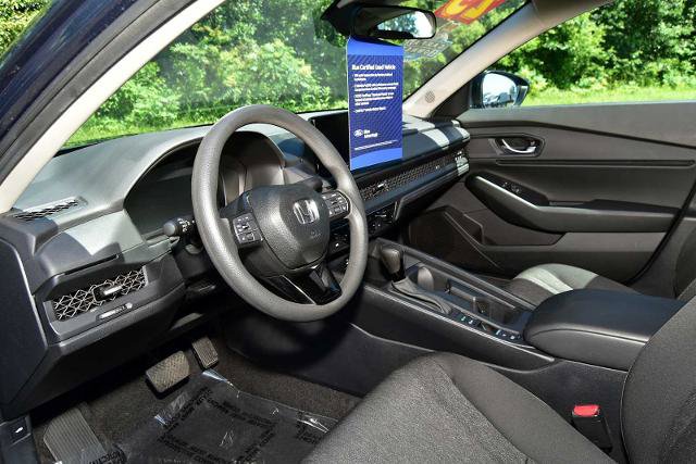 Used 2025 Honda Accord SE image 12