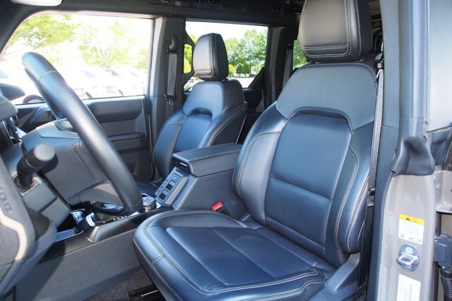 Certified 2025 Ford Bronco Badlands AWD/4WD image 16