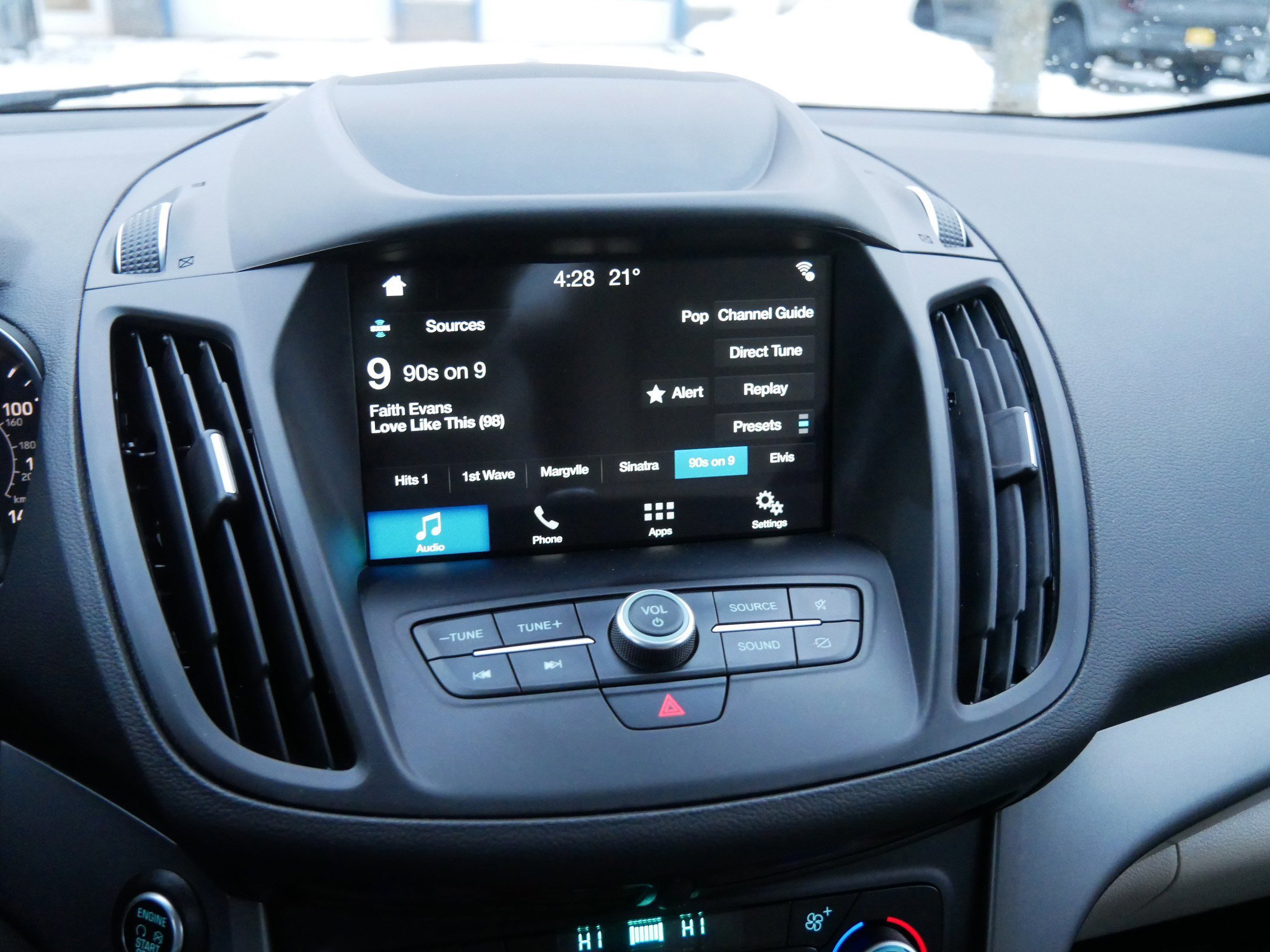 Certified 2019 Ford Escape SE image 22