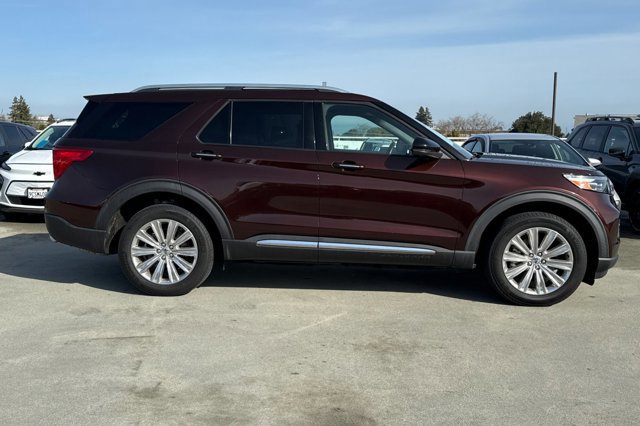 Certified 2020 Ford Explorer Limited w/ Hybrid Equipment Group 310A AWD/4WD image 6