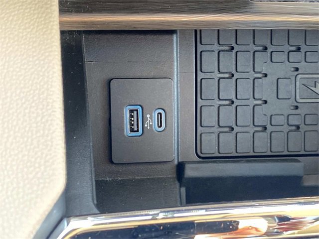 Certified 2024 Ford Expedition Limited image 34