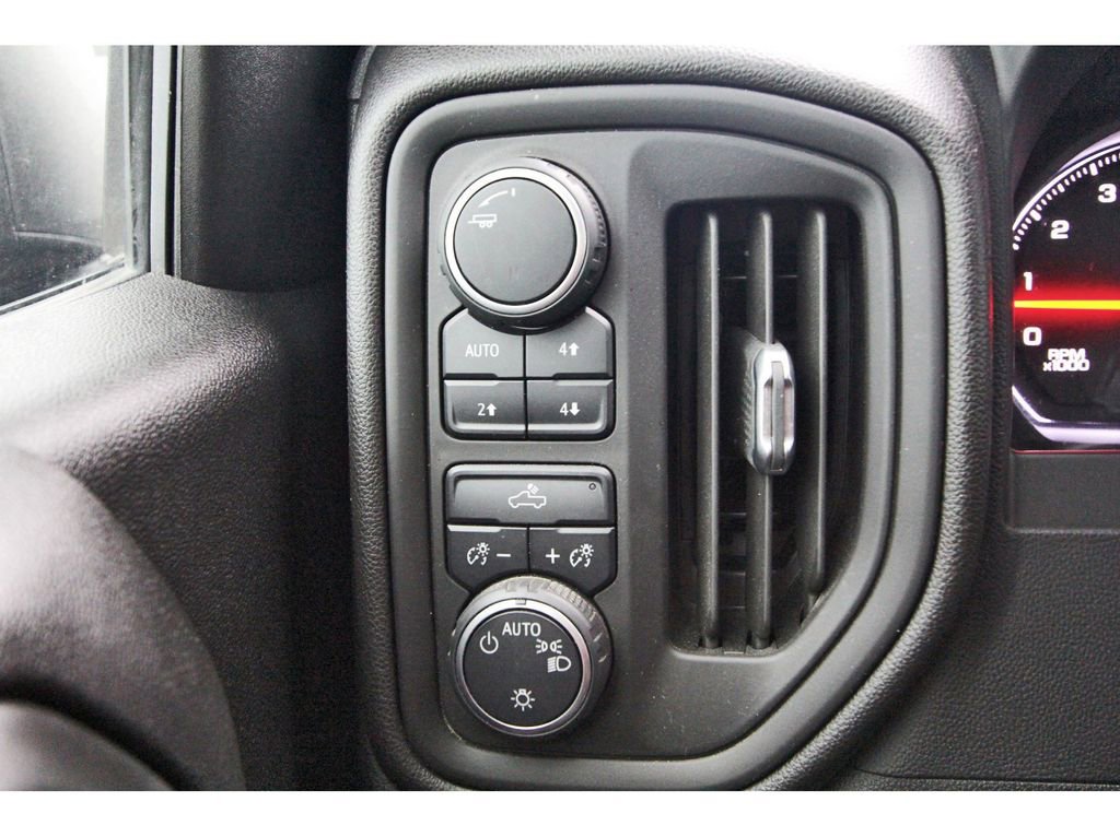 Used 2021 Chevrolet Silverado 1500 Custom Trail Boss AWD/4WD image 20