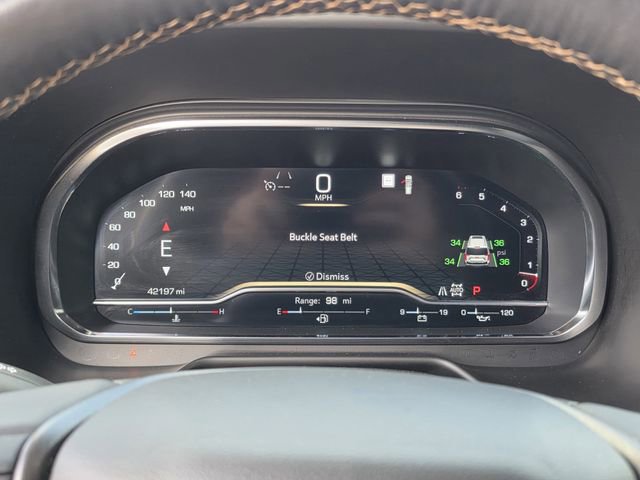 Used 2023 GMC Yukon AT4 w/ Technology Package AWD/4WD image 12