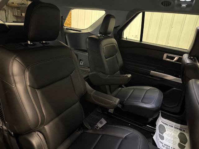 Certified 2024 Ford Explorer XLT w/ Equipment Group 202A AWD/4WD image 30