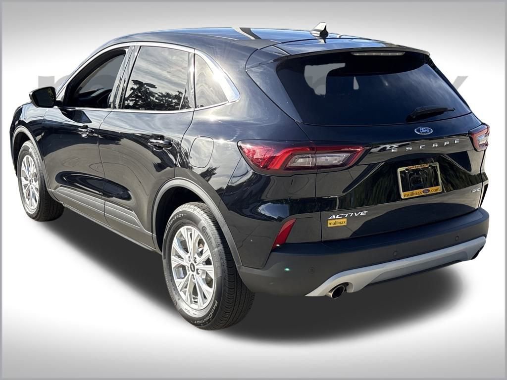 Certified 2023 Ford Escape Active w/ Tech Pack #2 image 9