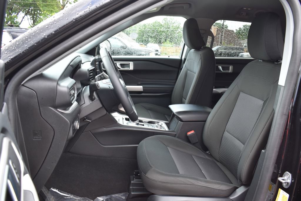 Certified 2024 Ford Explorer XLT AWD/4WD image 7