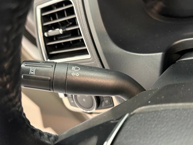 Certified 2018 Ford Explorer Limited w/ Equipment Group 301A FWD image 21
