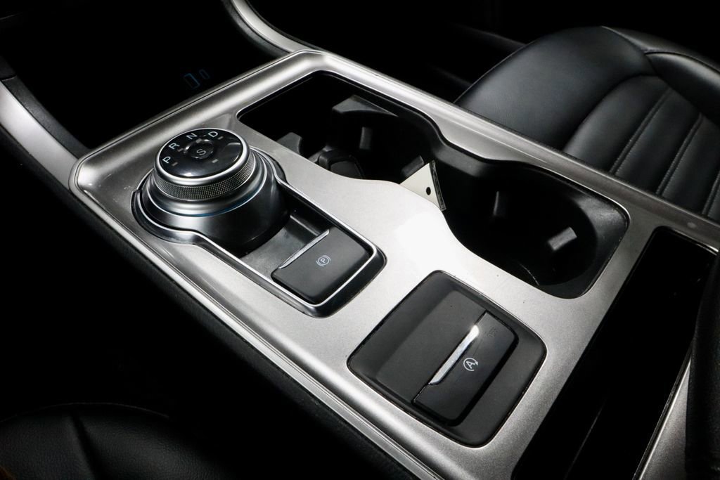 Certified 2024 Ford Edge SEL image 31