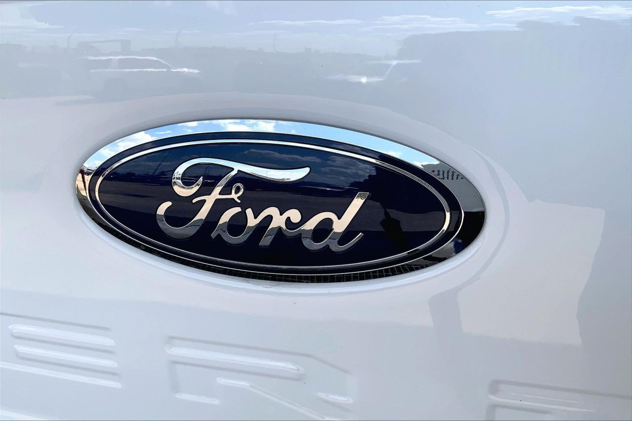 Certified 2026 Ford F350 Lariat AWD/4WD image 30