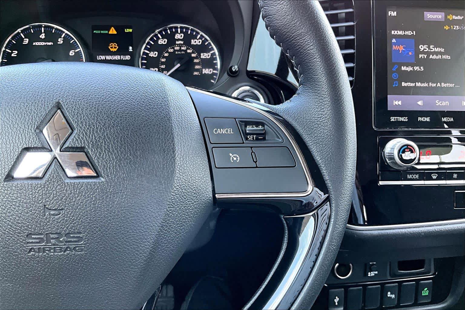 Used 2020 Mitsubishi Outlander SEL FWD image 25