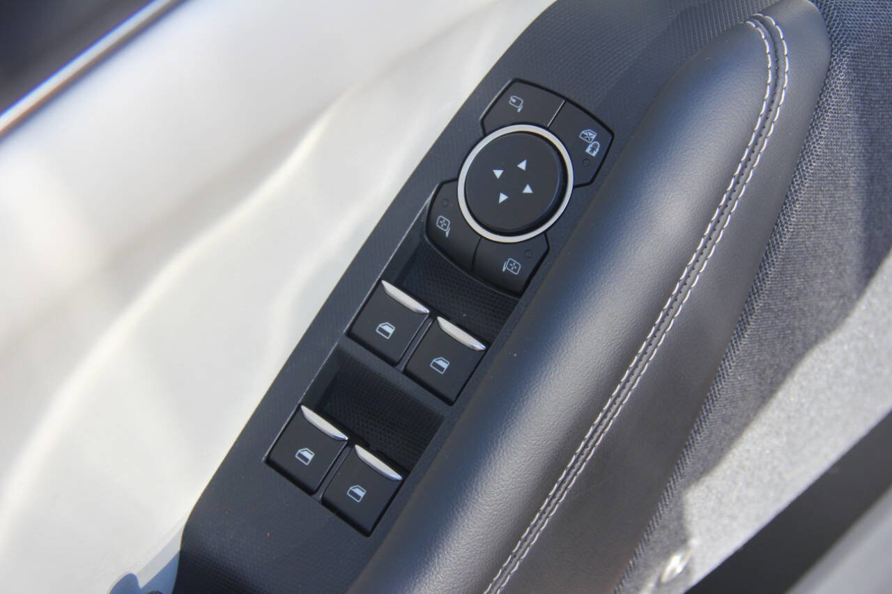 Certified 2022 Ford Mustang Mach-E Premium image 25