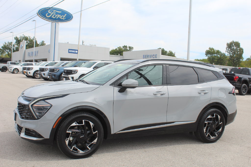 Used 2023 Kia Sportage SX FWD image 2