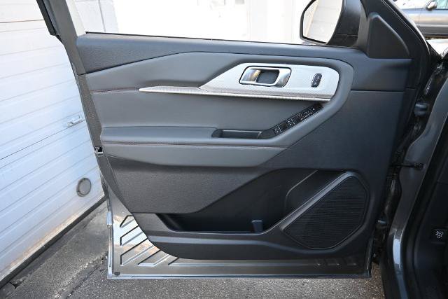 Certified 2025 Ford Explorer Active w/ Active Comfort Package AWD/4WD image 20