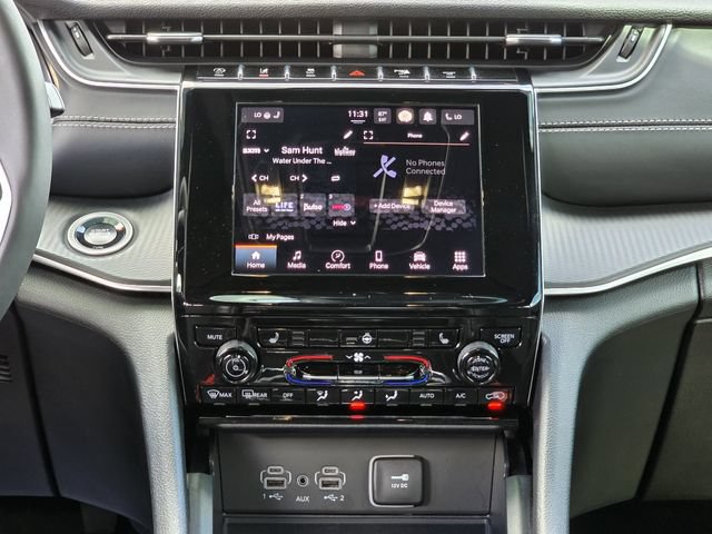 Used 2025 Jeep Grand Cherokee L Altitude AWD/4WD image 9