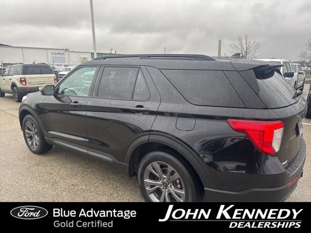 Certified 2023 Ford Explorer XLT w/ Equipment Group 202A AWD/4WD image 4