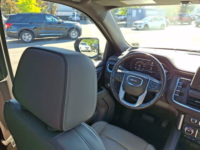Used 2022 GMC Yukon SLT w/ SLT Premium Package AWD/4WD image 15