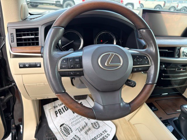 Used 2021 Lexus LX 570 4WD w/ Luxury Package image 9