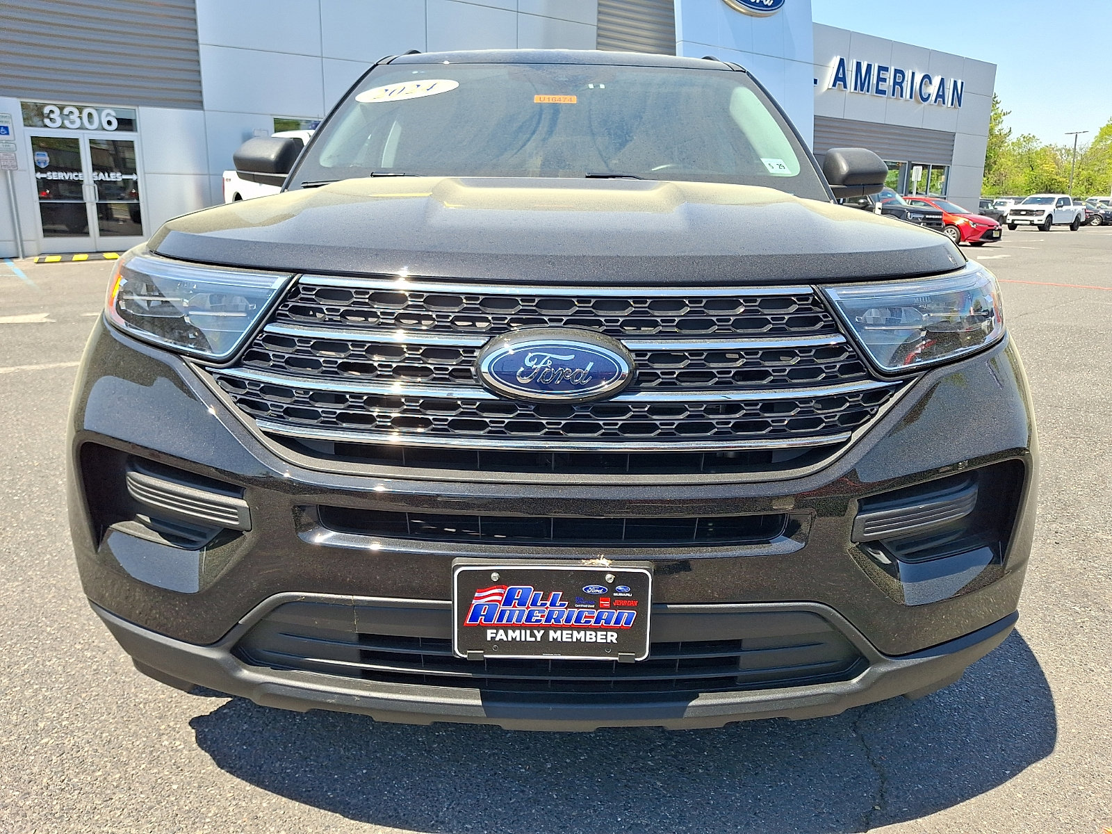 Certified 2024 Ford Explorer XLT AWD/4WD image 3