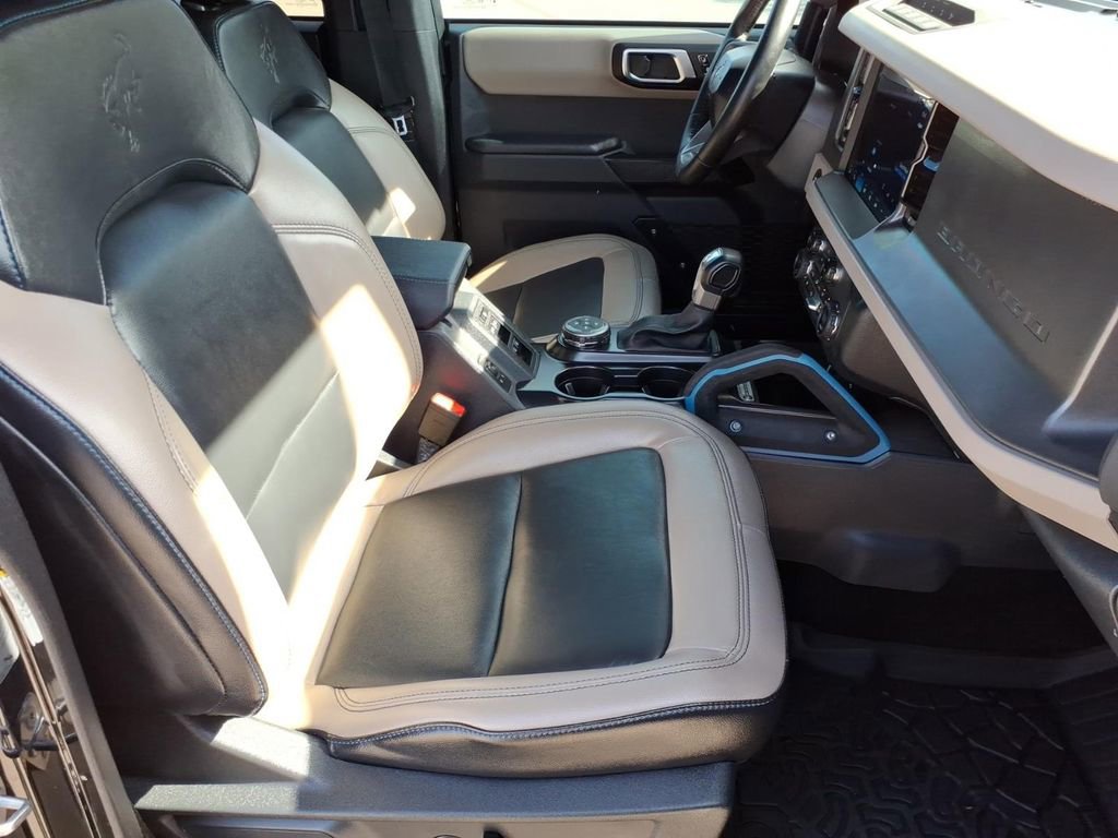 Certified 2024 Ford Bronco Wildtrak AWD/4WD image 4