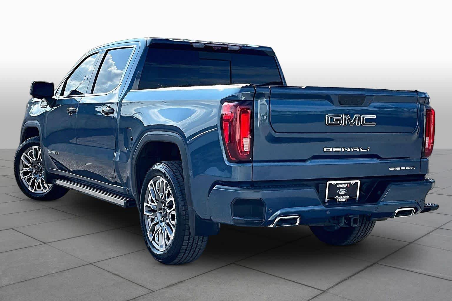 Used 2024 GMC Sierra 1500 Denali Ultimate AWD/4WD image 6