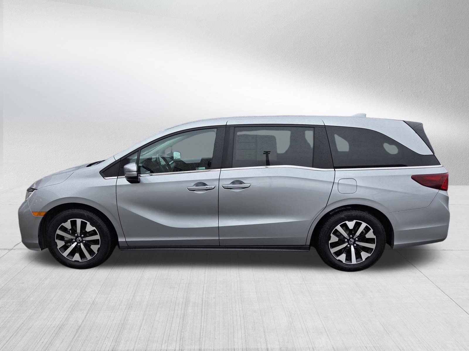Used 2025 Honda Odyssey EX-L image 4