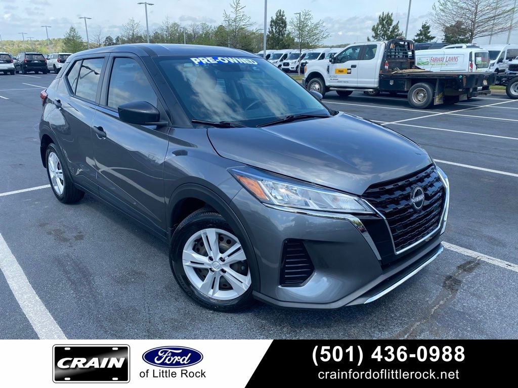 Used 2023 Nissan Kicks S image 1