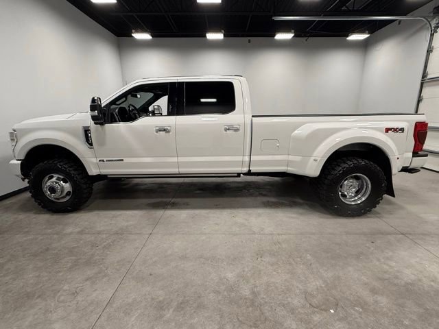Certified 2022 Ford F350 Platinum AWD/4WD image 8