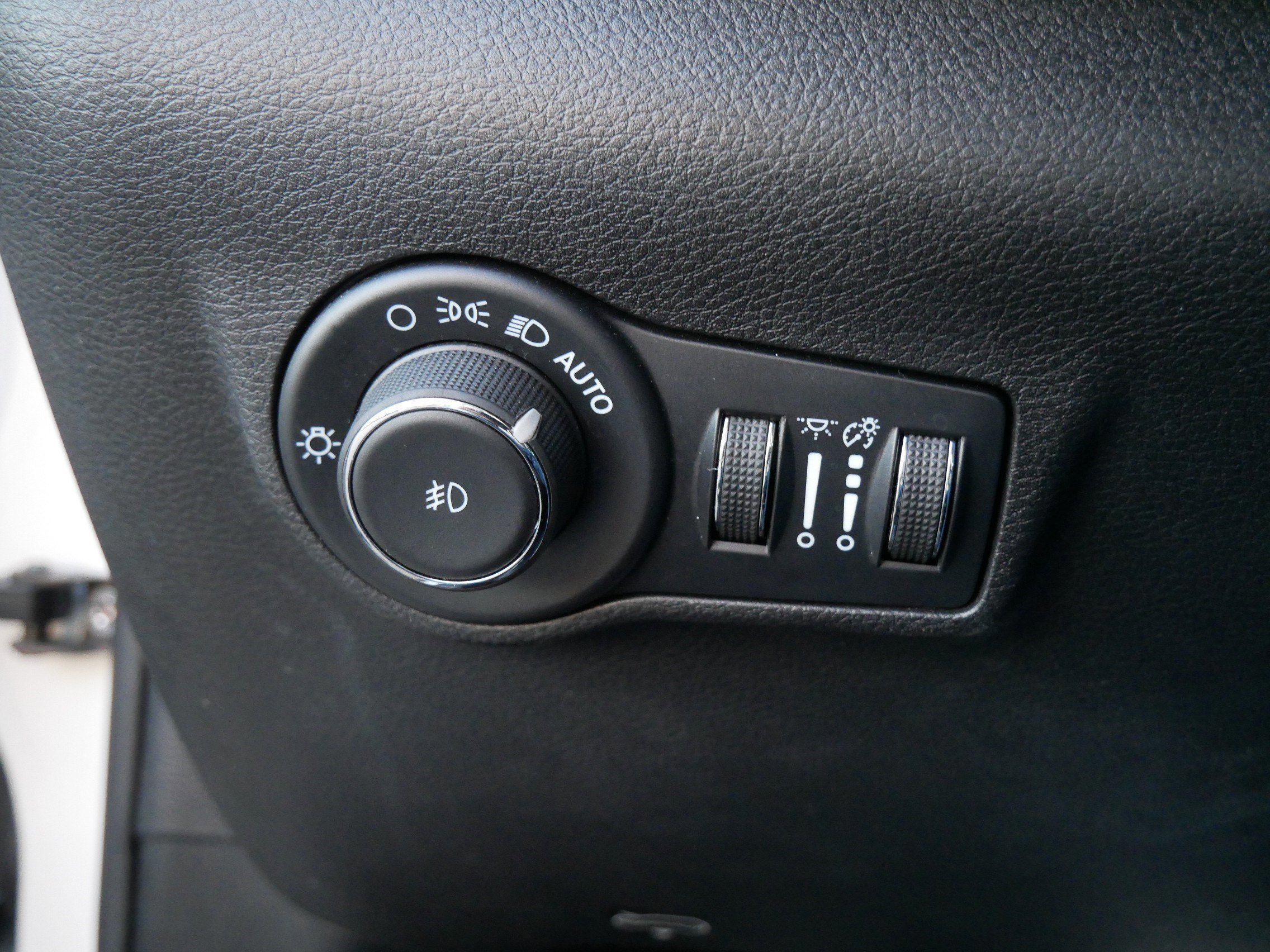 Used 2024 Jeep Compass Latitude image 26