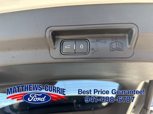 Certified 2022 Ford Explorer XLT w/ Equipment Group 202A RWD image 15