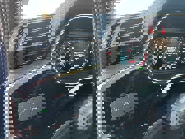 Used 2024 Audi Q3 2.0T Premium image 11